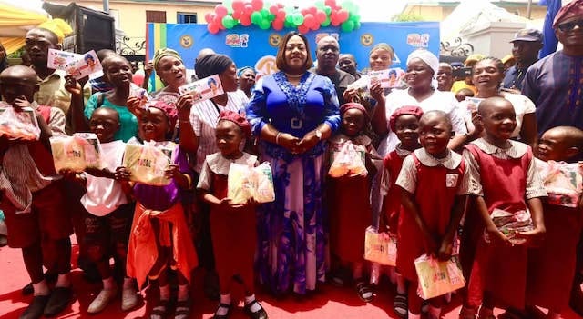 Image File: The Executive Chairman, Adetola Abubakar with a cross section of beneficiaries of the initiative