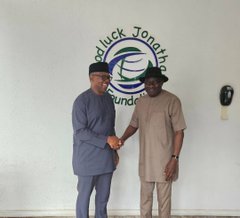 An image of Peter Obi in an handshake with former President Goodluck Jonathan